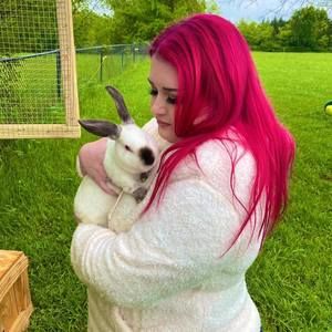 Meet your Posher, Brooke-lynn